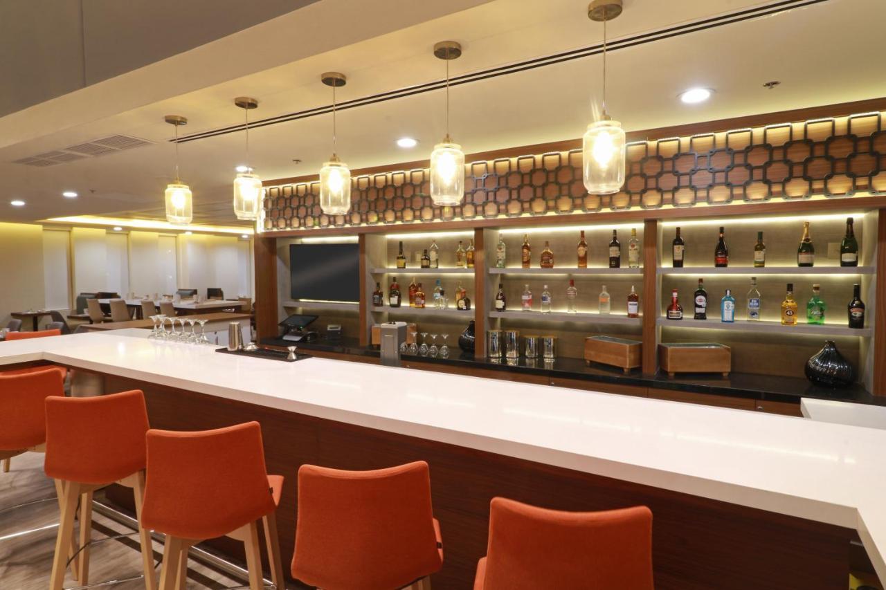 华雷斯城假日酒店 外观 照片